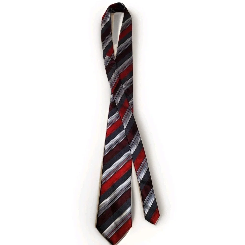Kenneth Cole Reaction 100% Silk Men's Neck Tie Red Grey‎ And Black 58 Inches